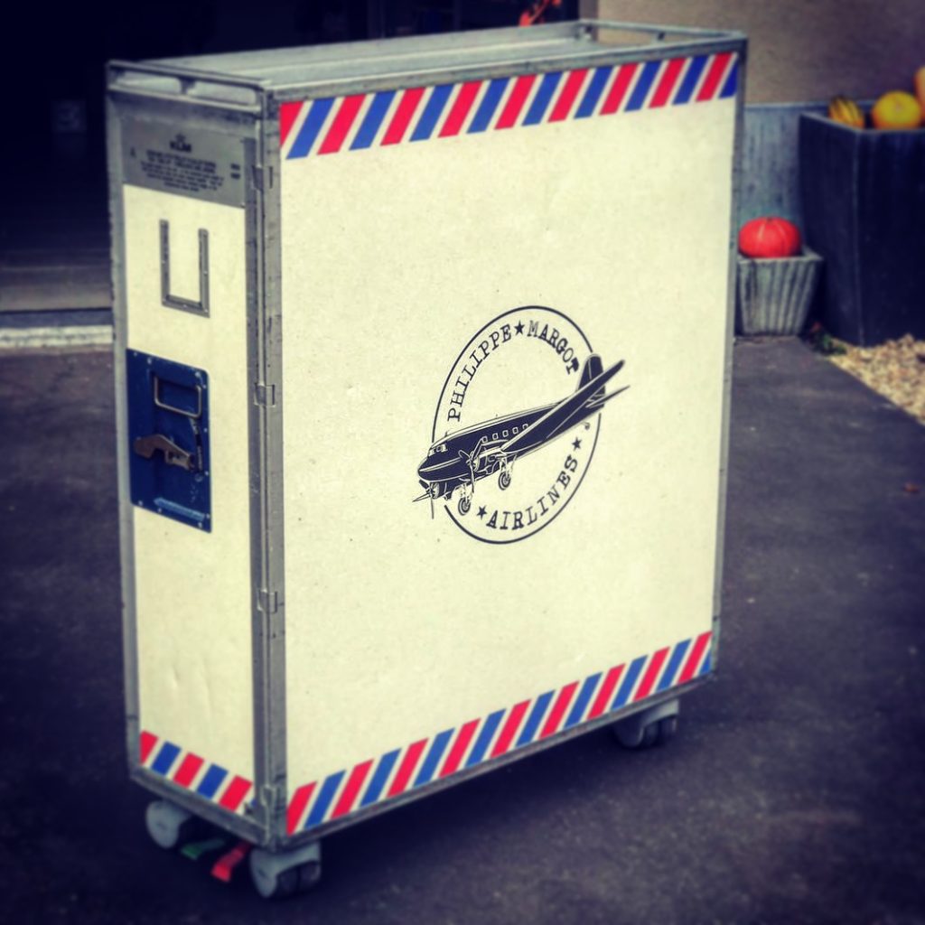 klm vliegtuig koffer belettering